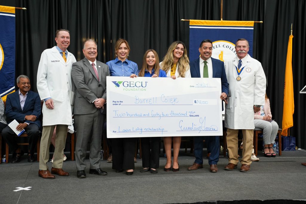 Burrell College Welcomes 300 New Student Doctors At 2025 White Coat Ceremonies in Florida and New Mexico